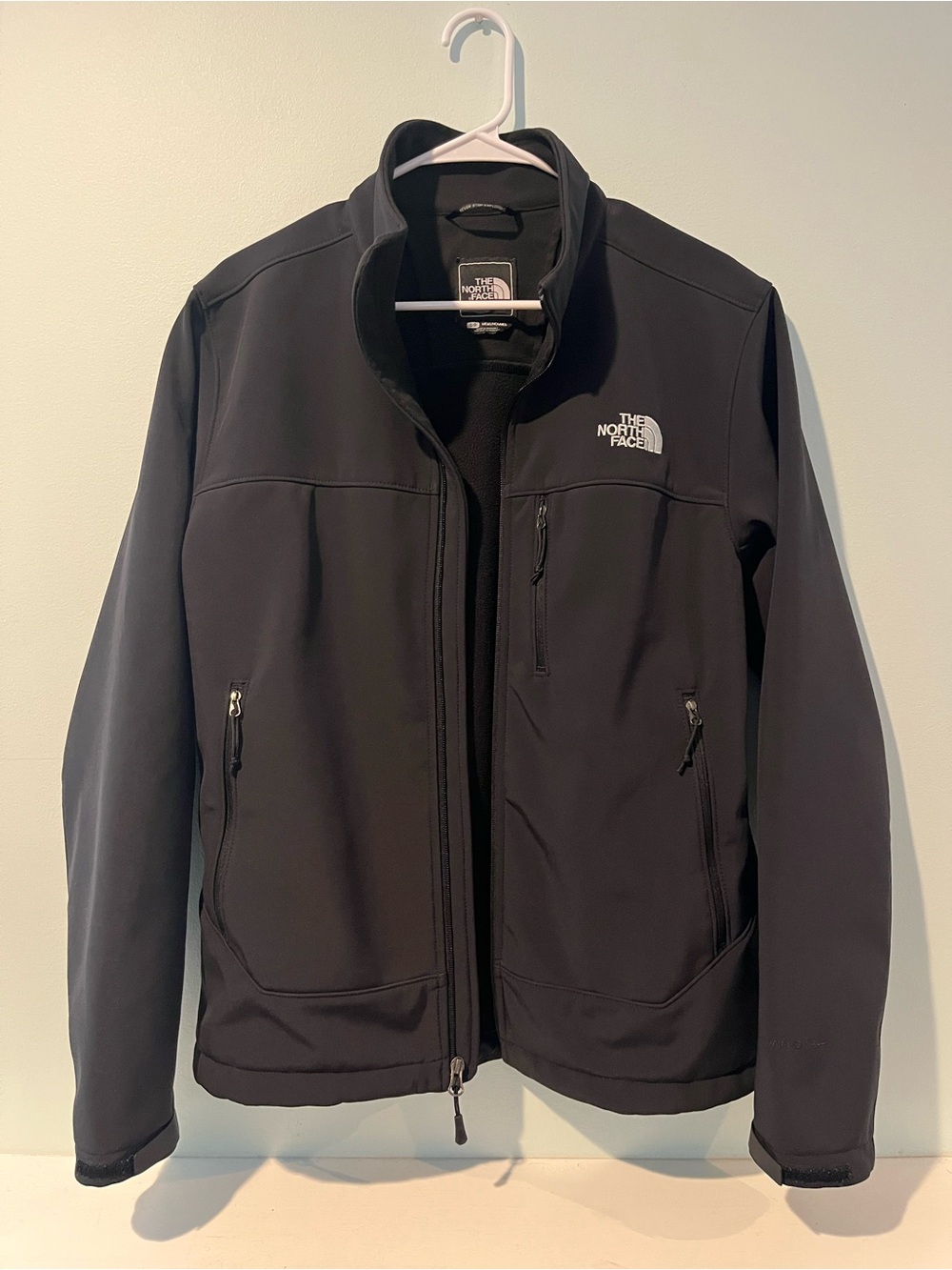 The North Face Men’s Black Softshell Jacket Chest Logo Multiple Pockets, Size S